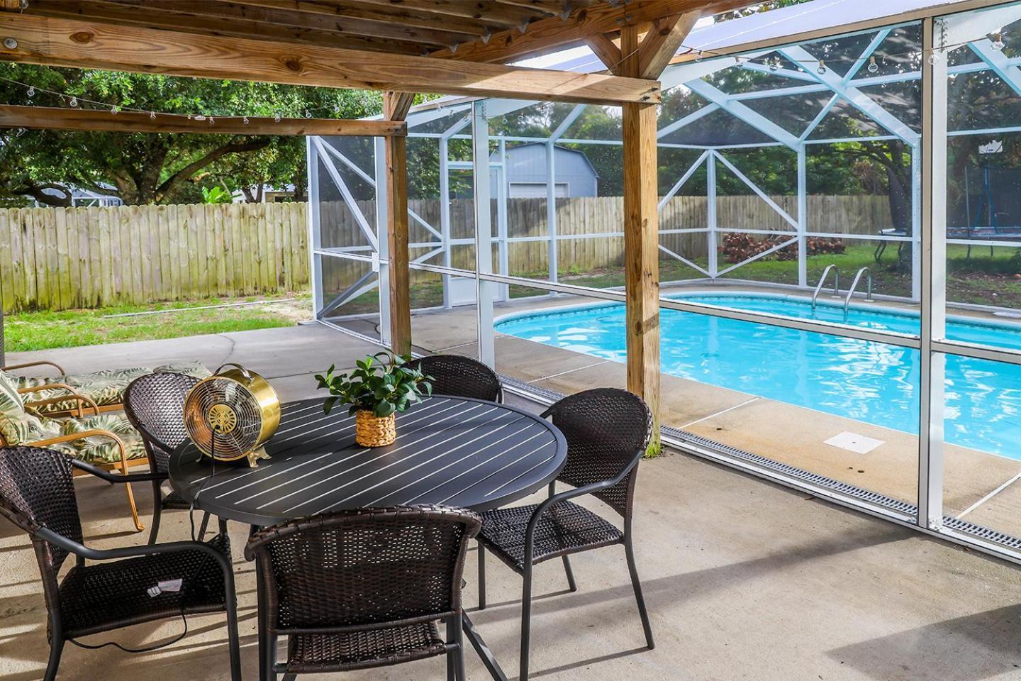 Pool House, Short Drive To Beach, Grill, Smart Tv Наваре Екстериор снимка